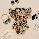 Body infantil estilo ocidental com estampa de leopardo, camisa de baixo e macacão de uma peça, ideal para conforto e estilo do bebê. — foto 1