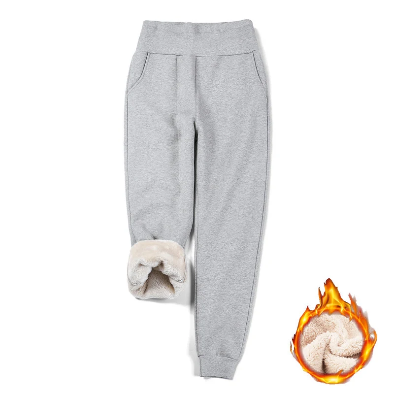 High Waist Warm and Fleece Trousers Show Thin Feet in Leisure. Comfortable and stylish pants for a flattering and casual — photo 7