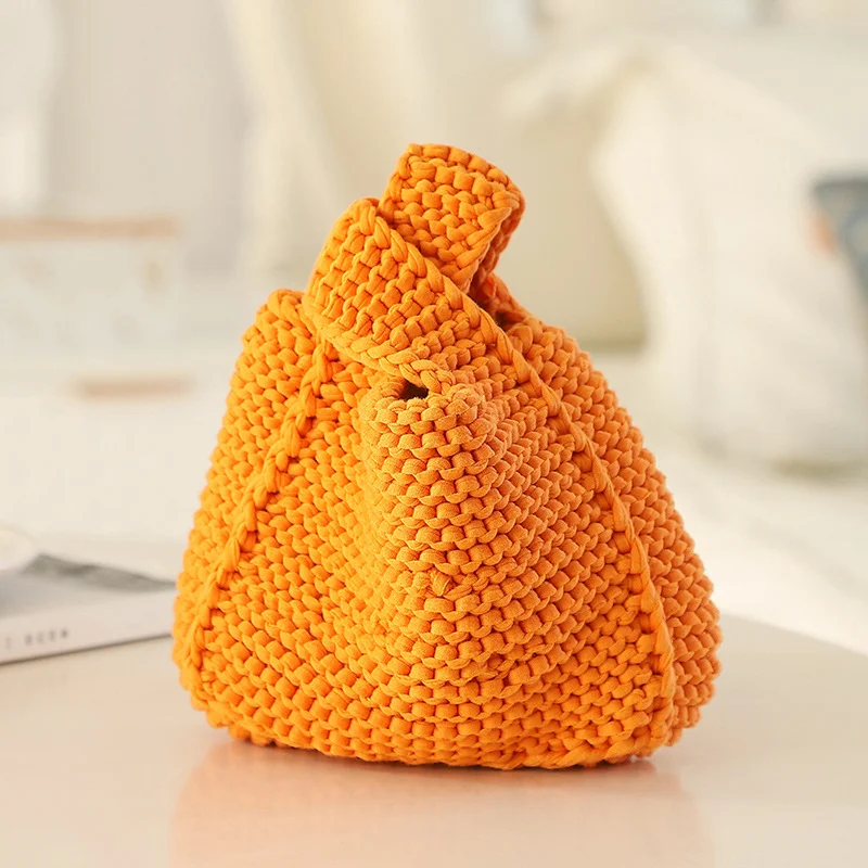 Filato di tessuto fatto a mano per borse tessute fai da te. Materiale per borse DIY, crea la tua borsa unica e personalizzata con facilità. — foto 8