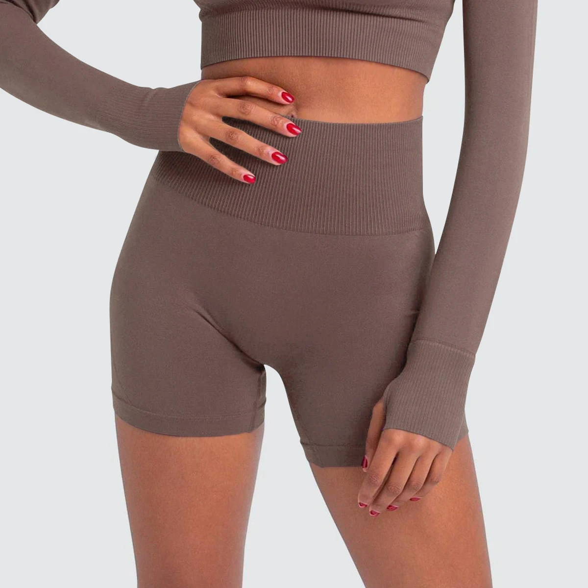 Naadloze sportshorts in effen kleur, strak. Perfect voor workouts, bieden comfort en bewegingsvrijheid voor fitness. — foto 12