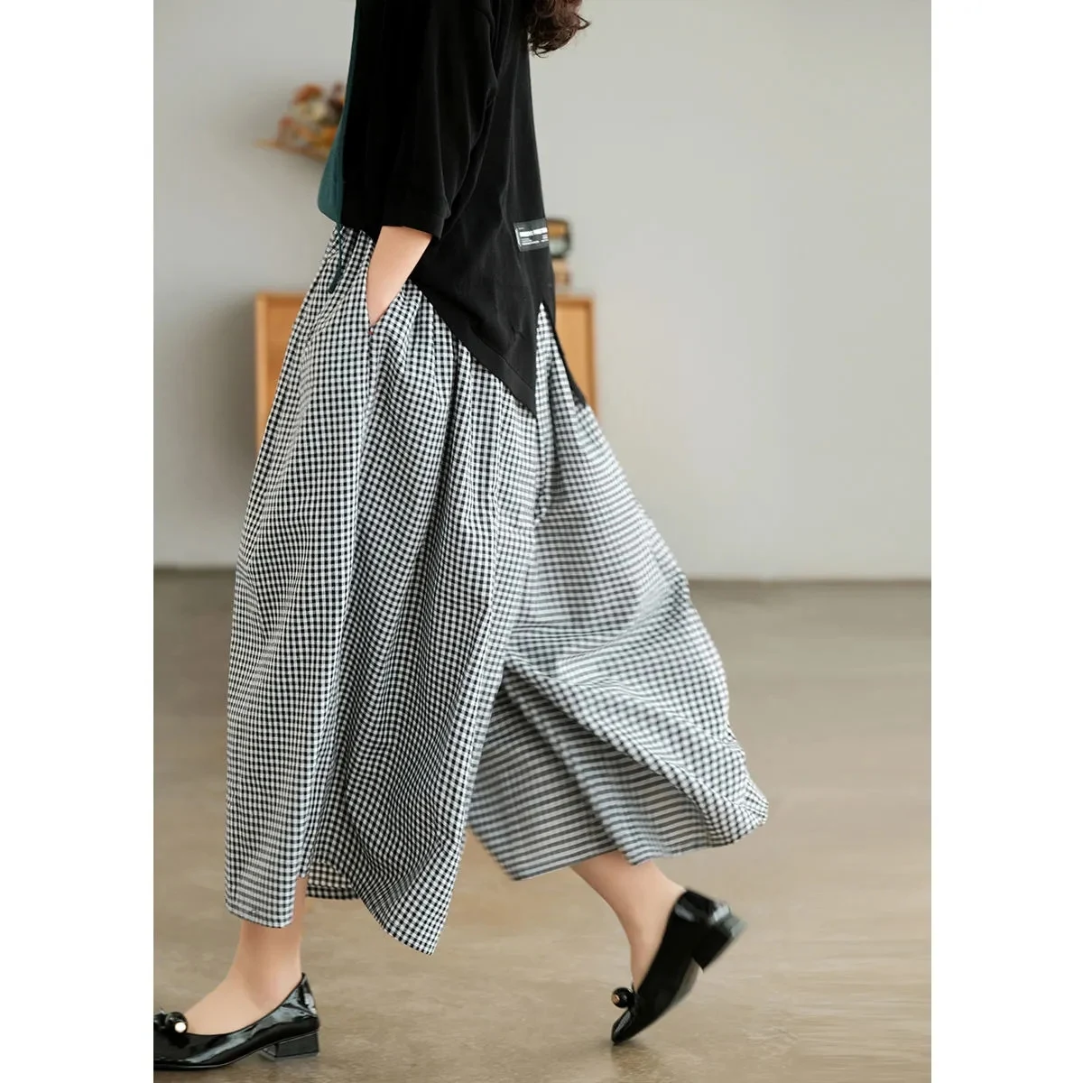 Women's Plus Size Imitation Cotton and Linen Plaid Casual Cropped Pants. Comfortable and stylish, perfect for everyday c — photo 19