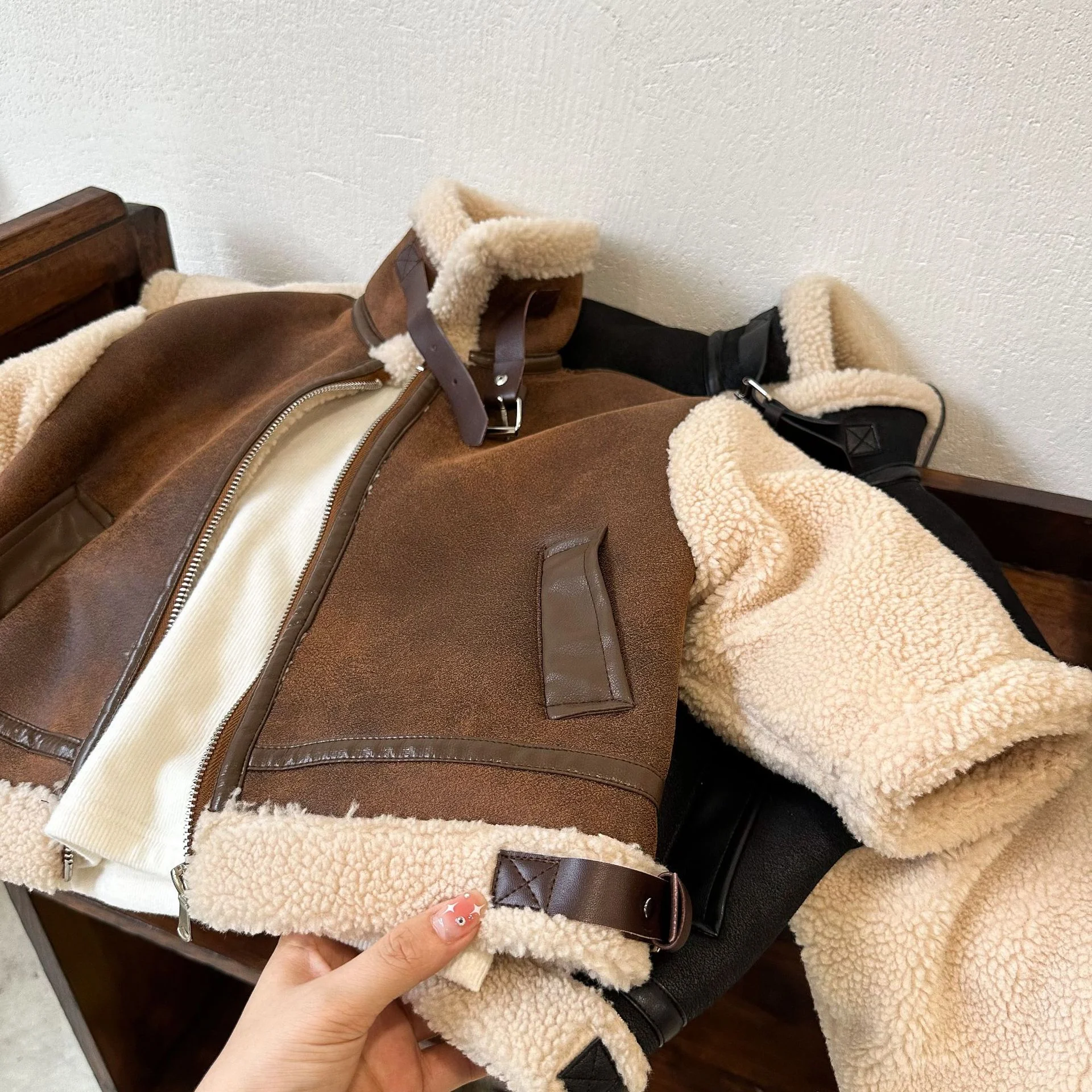 product image - 4