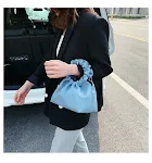 Bolsa crossbody feminina portátil estilo nuvem, leve e prática. Perfeita para carregar seus pertences com conforto e elegância. — foto 19