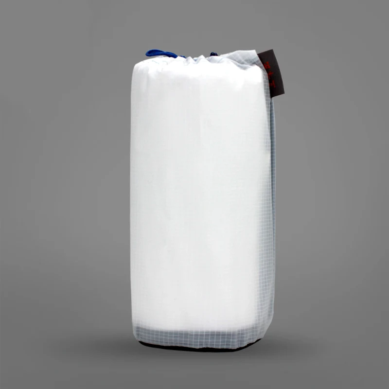 Lightweight and warm camping sleeping bag for outdoor adventures. Perfect for hiking and travel. Enjoy comfortable and r — photo 3