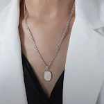 Colar com pingente de flor de aço titânio personalizado para mulheres, um acessório de moda elegante e único que complementa seu visual. — foto 6