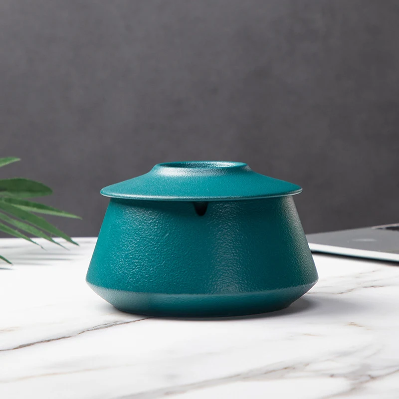 Ceramic Ashtray with Cover for Household Living Room Windproof Stylish and Functional Home Accessory — photo 2