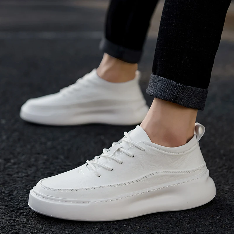 Title 3, Tênis plataforma branco versátil. Sapatos casua...