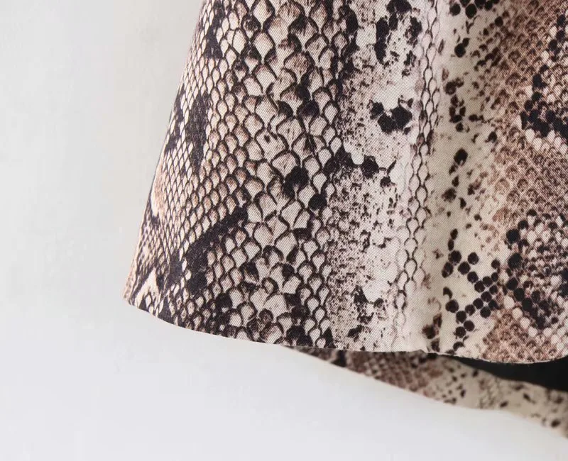 Title 8, Blazer com estampa de cobra