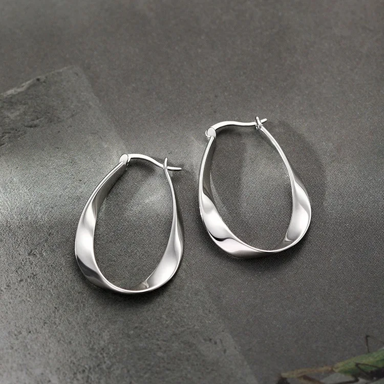 Brincos de Prata Esterlina Mobius Niche — foto 4
