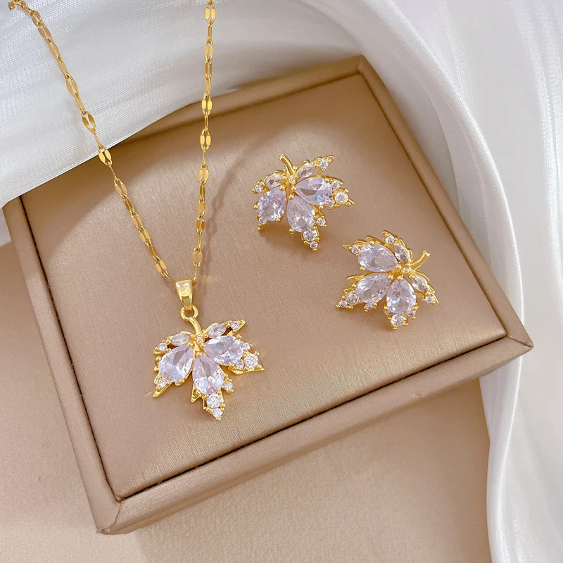 Conjunto de colar e brincos Maple Leaf para mulheres. Joia leve e luxuosa, ideal para realçar o temperamento e adicionar um toque de sofisticação. — foto 1