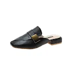 New semi-supporting women's slippers for outdoor use. Comfortable and stylish footwear for women, perfect for everyday w — photo 1