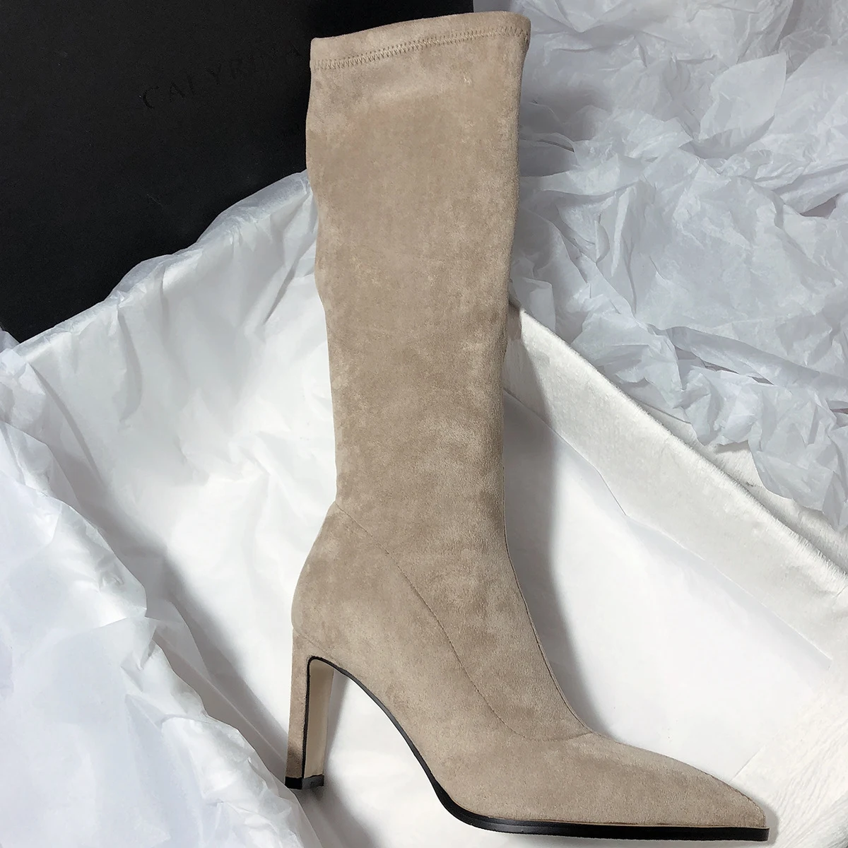 Botas femininas de salto alto e tecido elástico abaixo do joelho, perfeitas para um ajuste confortável e um visual estiloso. — foto 10