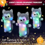 Cuscino animale Husky musicale e luminoso, un peluche cane. Morbido giocattolo che brilla e suona, perfetto per bambini e per dormire. — foto 7
