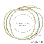 Colar feminino de contas de cristal verde com flores. Adicione elegância e um toque floral ao seu visual, perfeito para qualquer ocasião. — foto 12