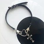 Colar Cruz de Coração Vazado Acessório estiloso e moderno, perfeito para realçar o seu visual, expressar sua fé e adicionar um toque especial ao seu look. — foto 7