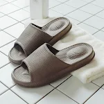 Chinelos de massagem antiderrapantes para mulheres e homens, leves para uso doméstico e banheiro. Sapatos confortáveis para casa e banho. — foto 7