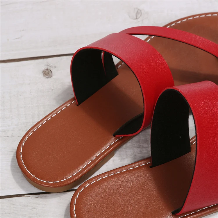 Title 11, Womens flat thong sandals for beach and outdoo...