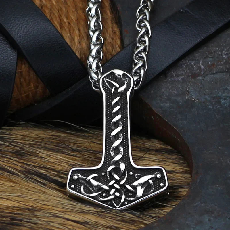 Colar com corrente de suéter de personalidade Aço Inoxidável Retrô Europa e América, um ornamento que eleva seu estilo com elegância. — foto 13