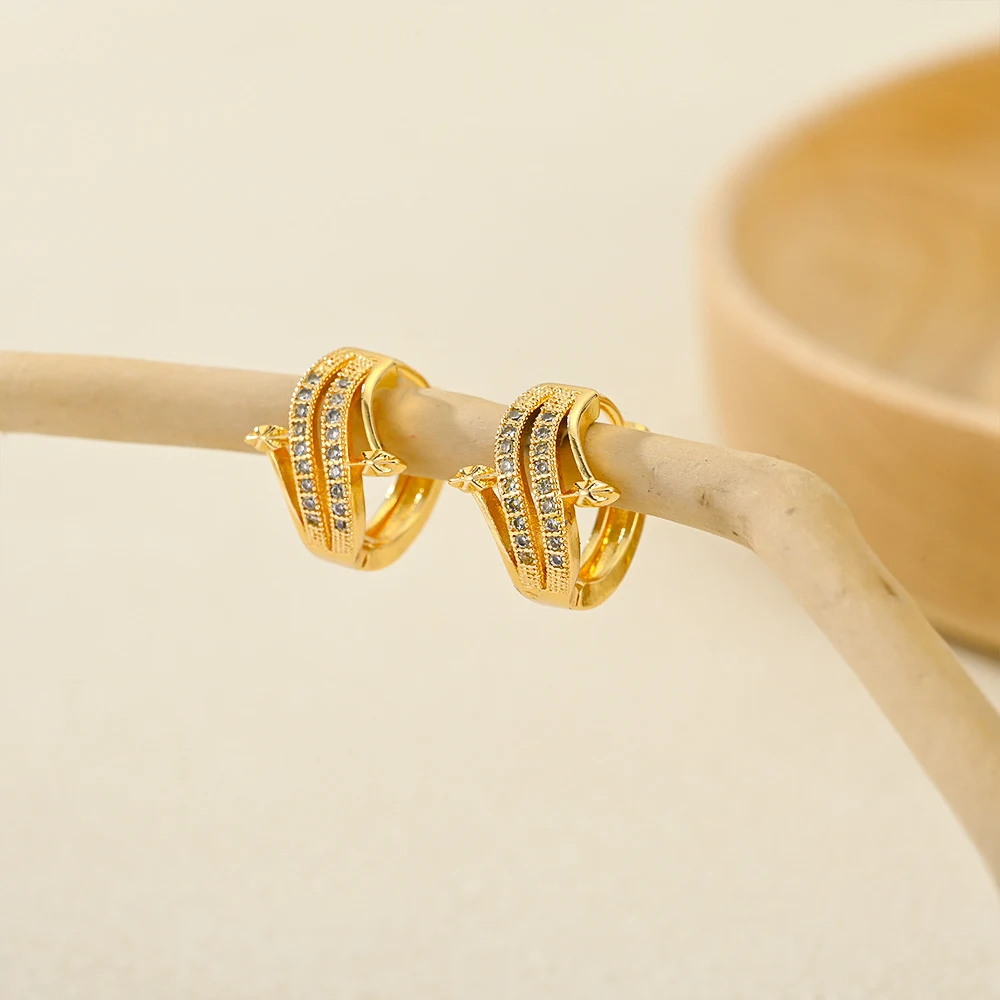Brincos de ouro com zircônia incrustada, multi-estilos, joia elegante para realçar sua beleza e estilo pessoal. — foto 2
