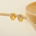 Brincos de ouro com zircônia incrustada, multi-estilos, joia elegante para realçar sua beleza e estilo pessoal. — foto 2