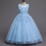 Vestido Longo de Casamento Infantil Elegância e Charme Vestido de Princesa para Ocasiões Especiais Design Exclusivo Perfeito para Festas e Bodas. — foto 21
