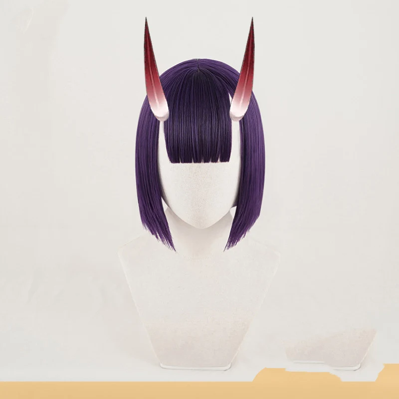 Perucas de cosplay curtas e roxas, ideais para visuais vibrantes e autênticos. Perfeitas para eventos, festas e fantasias. — foto 3