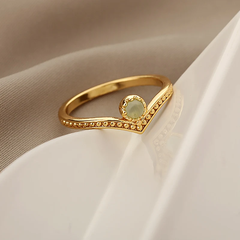 Anel feminino Crown para dedo anelar, fechado, design elegante e confortável, ideal para uso diário ou presente especial. — foto 8