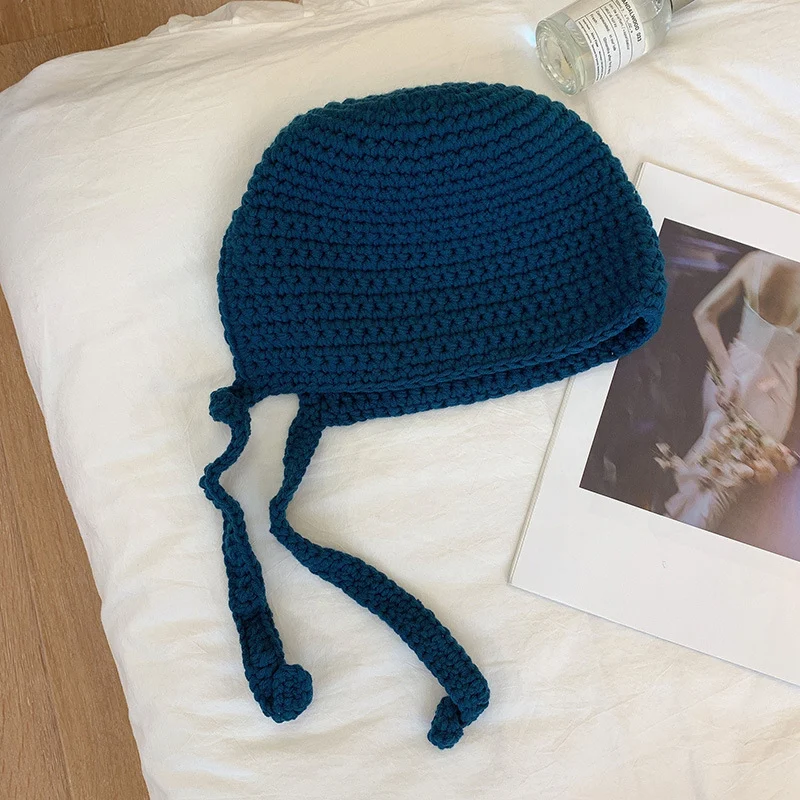 Title 8, Simpatico cappello di lana da donna, tutto abbi...