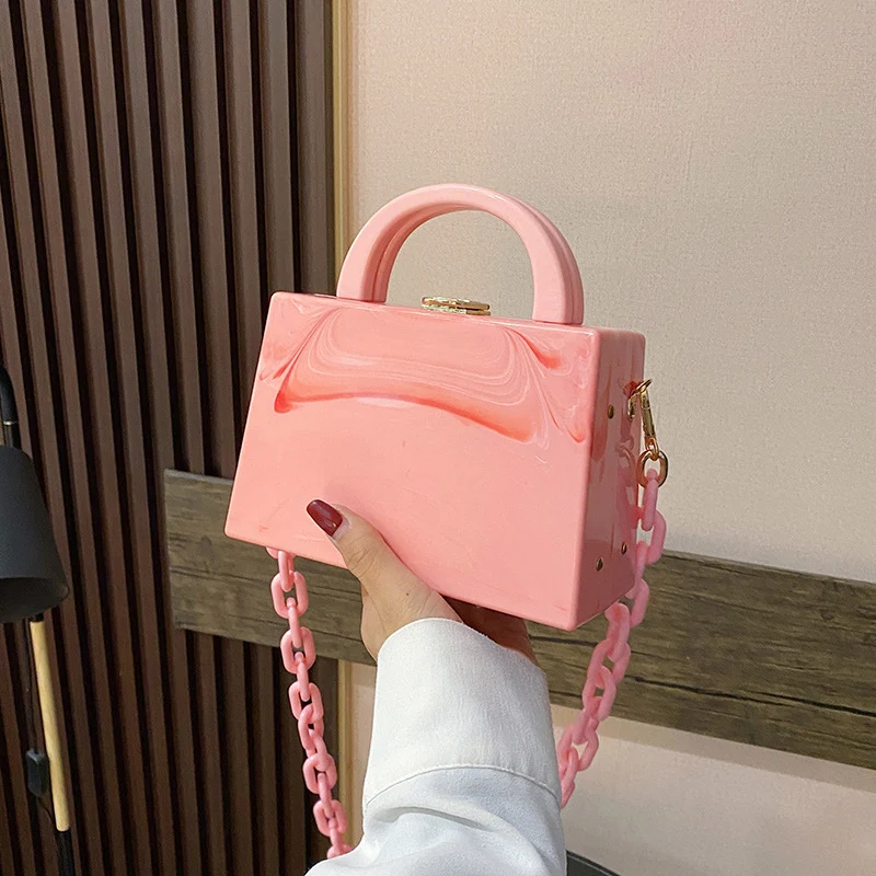 Women's Acrylic Chain Plastic Crossbody Bag. Stylish and lightweight, perfect for carrying essentials with ease and addi — photo 6