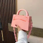 Women's Acrylic Chain Plastic Crossbody Bag. Stylish and lightweight, perfect for carrying essentials with ease and addi — photo 6