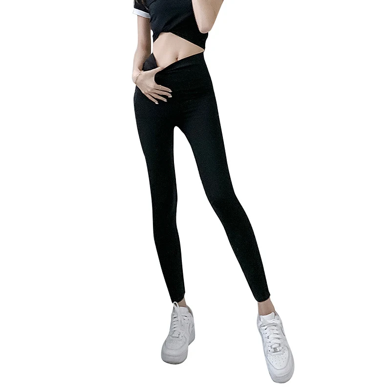Skinny Feet Stretch Yoga Sweatpants Klein Zwart Perfect voor Yoga en Workout Comfortabel en Flexibel voor Optimale Bewegingsvrijheid — foto 5