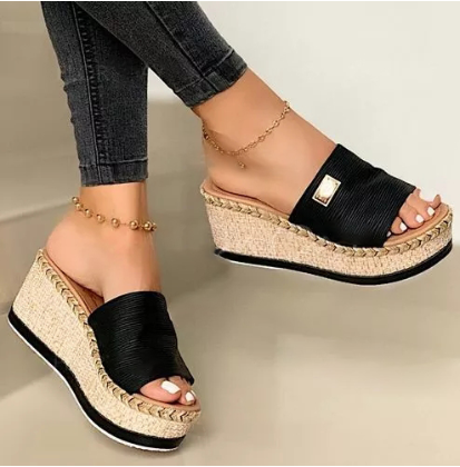 Plateau-Sandalen mit Keilabsatz – modische Damensandalen für einen stilvollen Auftritt und bequemes Gehen den ganzen Tag. — foto 15
