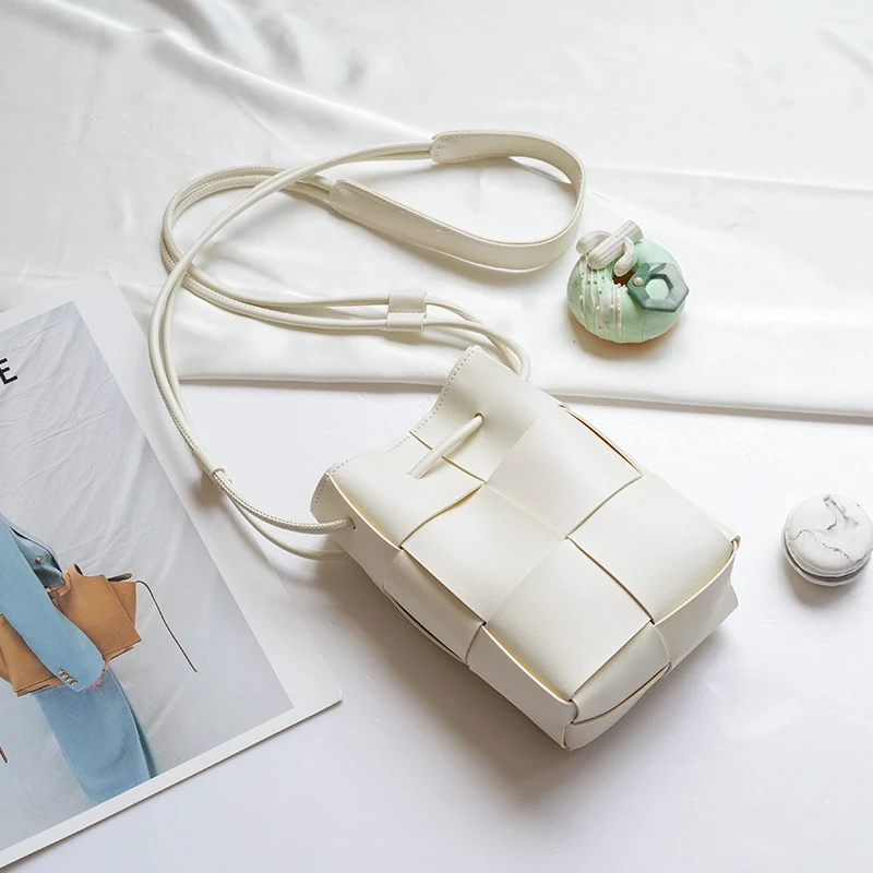 New Korean Weaving Mobile Phone Bag Crossbody Small Bag Vertical Mobile Phone Bag Women's Fashion Mini Crossbody Shoulde — photo 6