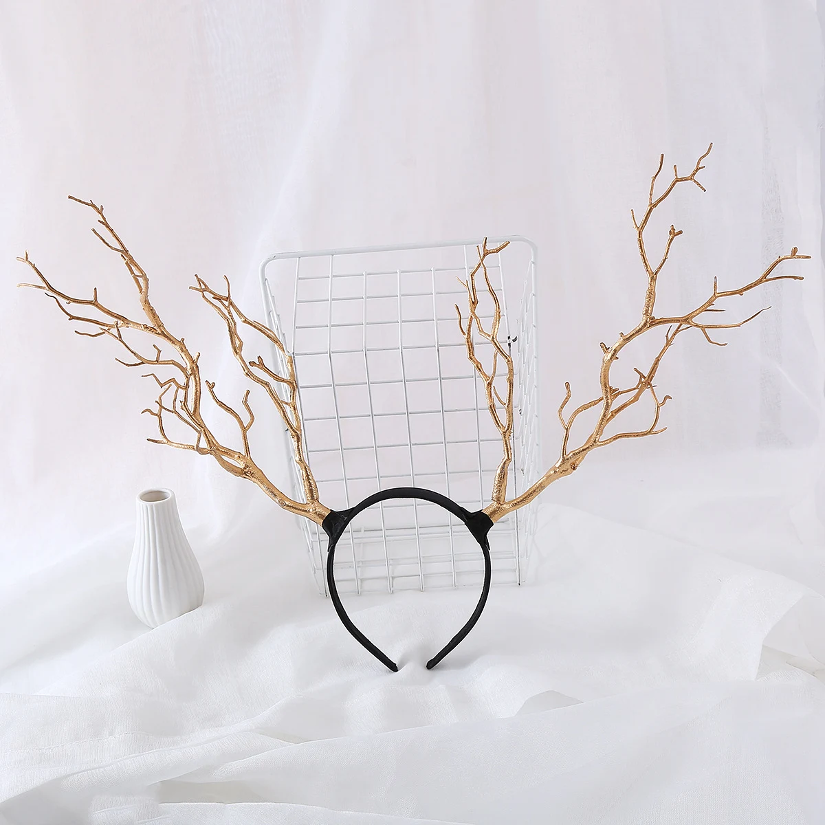Tiara de cabelo Exaggerate Branch Fashion. Design de ramo elegante. Ideal para penteados sofisticados e adicionar um toque fashion ao seu visual. — foto 5