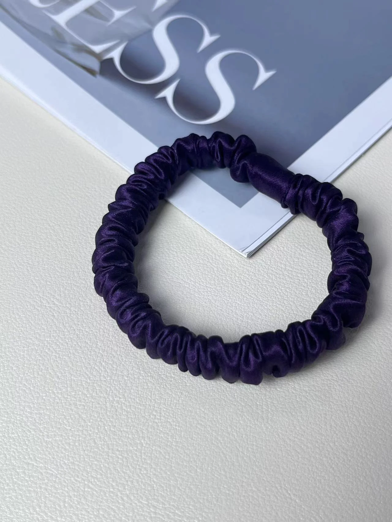 Silk hair ring, traceless and gentle on hair. Large satin intestine ring that doesn't damage your hair, offering a comfo — photo 38