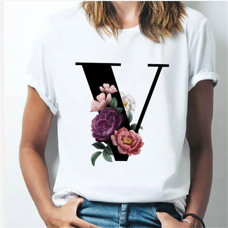 Camiseta branca de manga curta com as 26 letras do alfabeto inglês A-Z. Perfeita para personalizar e expressar seu estilo único e criativo. — foto 12