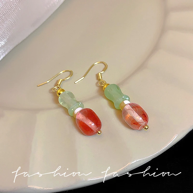 Orecchini a lobo Retro Bambù Giada Niche, stile vintage unico. Un tocco naturale ed elegante per completare il tuo look quotidiano. — foto 3