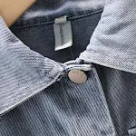 Dečija Jeans Jakna, Slatka i Svestrana, Za Sve Kombinacije, Moderan i Udoban, Savršena za Svakodnevno Nošenje i Razne Prilike. — foto 2