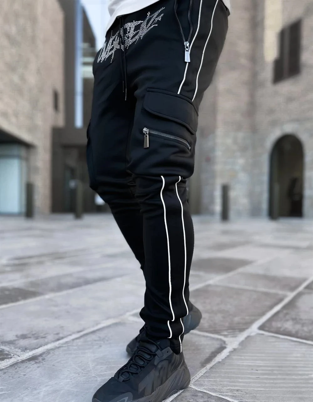 Pantalones Cargo Multibolsillos para Hombre Athleisure Versátiles Comodidad y Estilo para un Look Casual Deportivo Funcionales y Prácticos para el Día a Día — foto 2