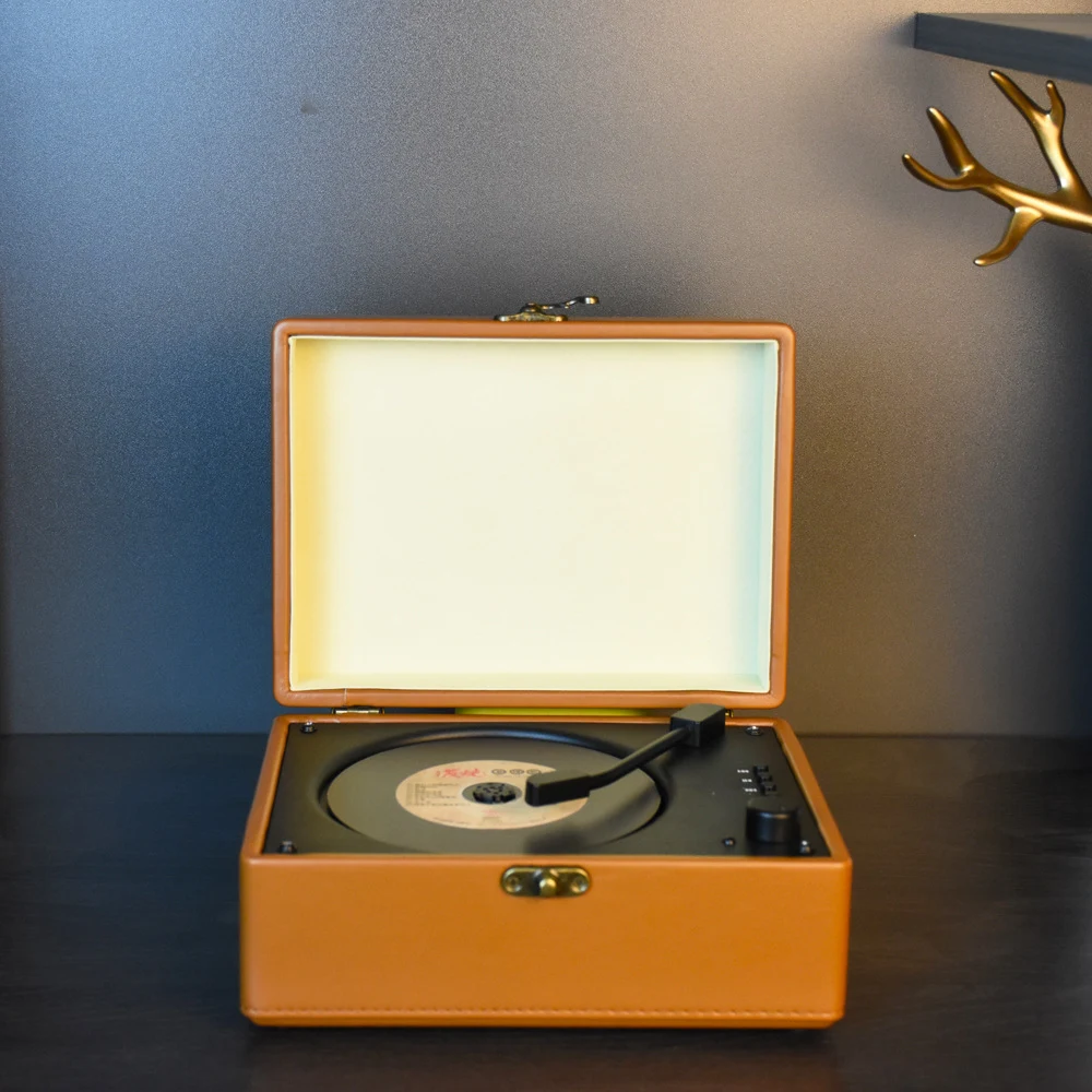 Portable Retro Multi-function CD Player Enjoy music on the go with this versatile player featuring radio, USB, and more. — photo 5