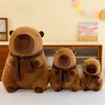 Boneca Figurine Capabala com Cachecol Adorável — Ideal para presentear ou decorar. Colecionável e perfeita para adicionar charme a qualquer ambiente. — foto 1