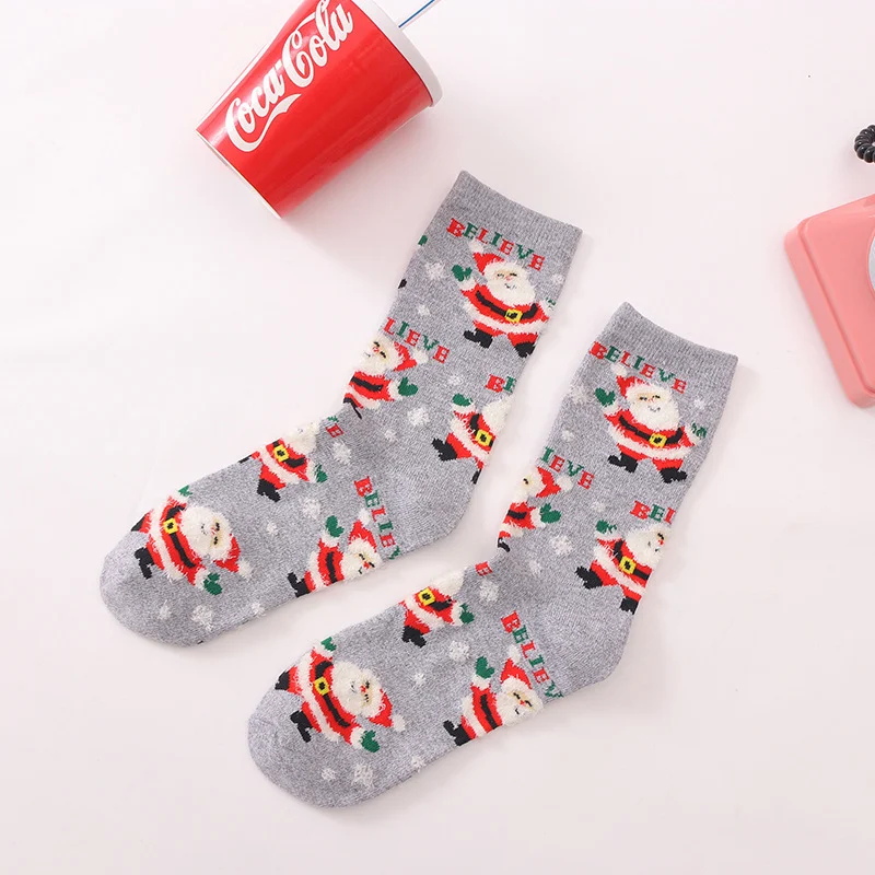 Title 20, Santa Claus Elk Snowman Medium Tube Socks – Coz...