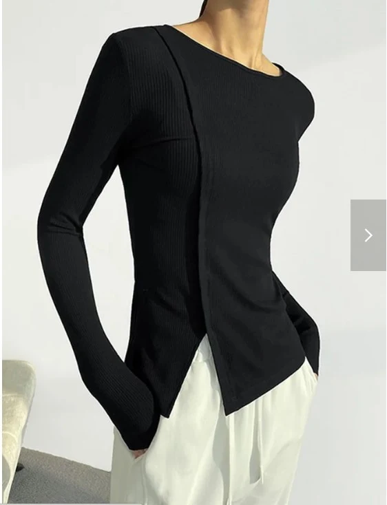 Suéter justo dividido irregular feminino de outono, ideal para o seu guarda-roupa. Conforto, estilo e design moderno para você arrasar. — foto 6
