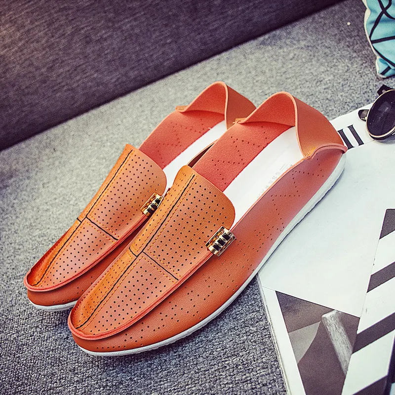 Title 6, Thin white pea shoes designed for comfortable w...