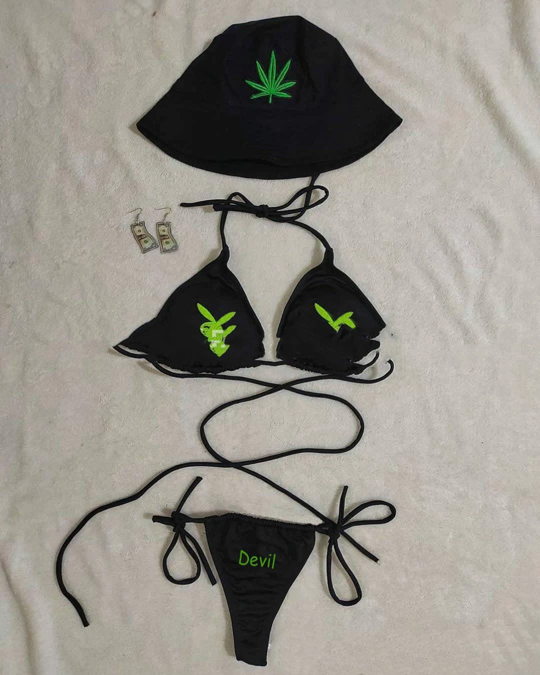Nuevo Bikini Sexy Europeo y Americano de Exportación con múltiples cuerdas Traje de baño Ideal para la playa o la piscina Ajuste perfecto y comodidad. — foto 1