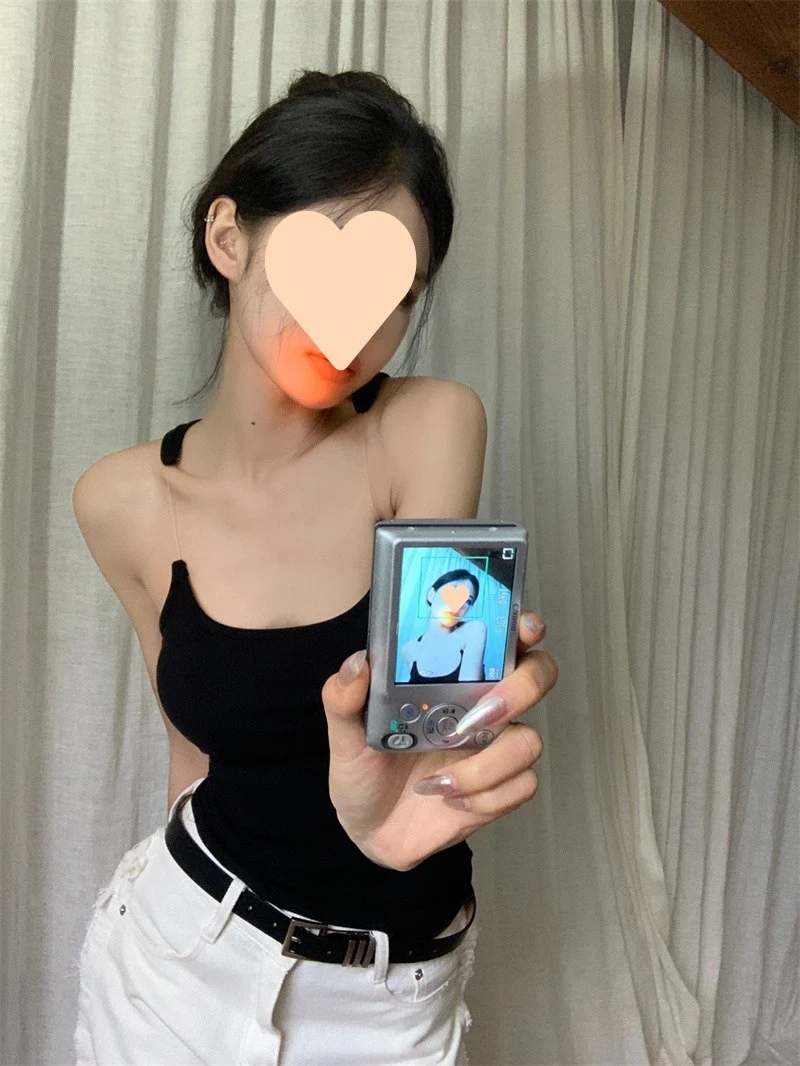 Title 2, Hot Girl Style Invisible Shoulder Camisole, Sle...