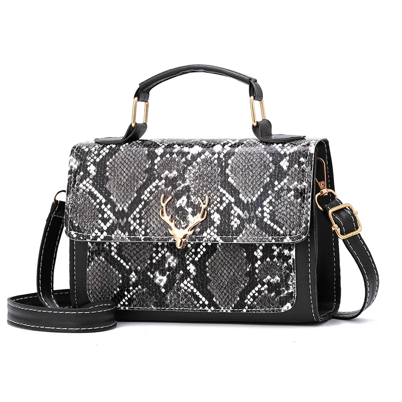 Bolsa transversal de ombro tipo pouch para outono e inverno, ideal para carregar seus itens essenciais com estilo e praticidade em diversas situações. — foto 7