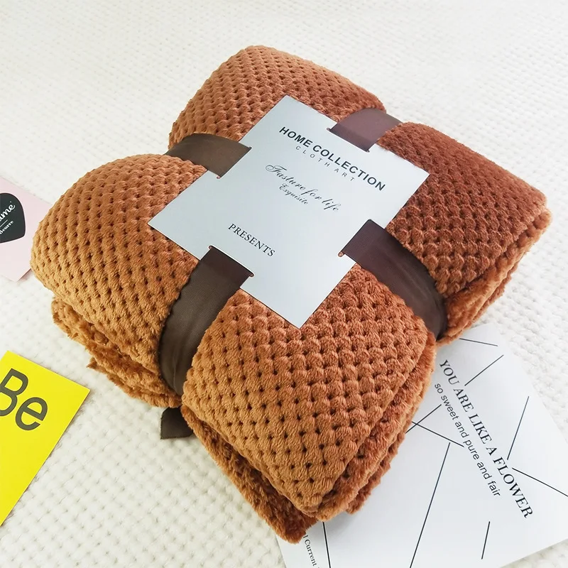 Serviette en velours corail en maille de couleur unie, douce et absorbante, idéale pour la salle de bain, la plage ou la salle de sport, séchage rapide et luxueux. — photo 11