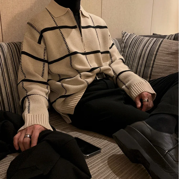 Title 3, Mens Simple Retro Lapels Knitwear Top. Experie...