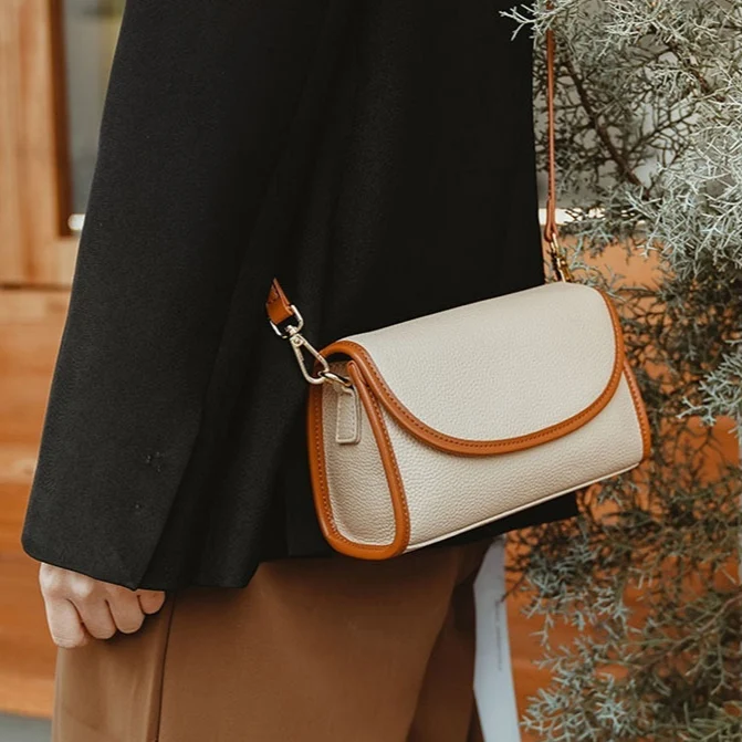 Bolsa Crossbody Elegante com Cores Contrastantes e Estilo Niche — foto 10